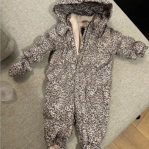 GAP Leopard-Print Puffer Snowsuit in Cream and Black